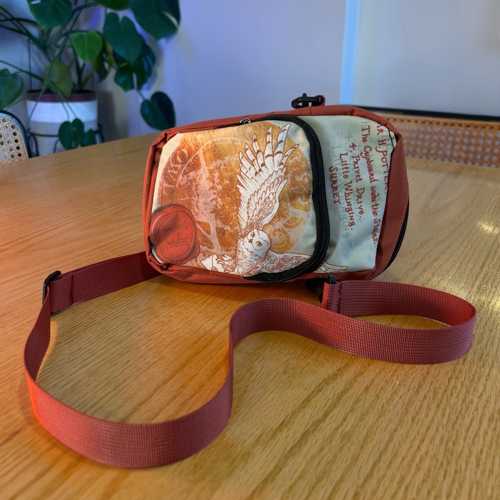 Harry Potter Owl Print Crossbody Bag - Red and Cream